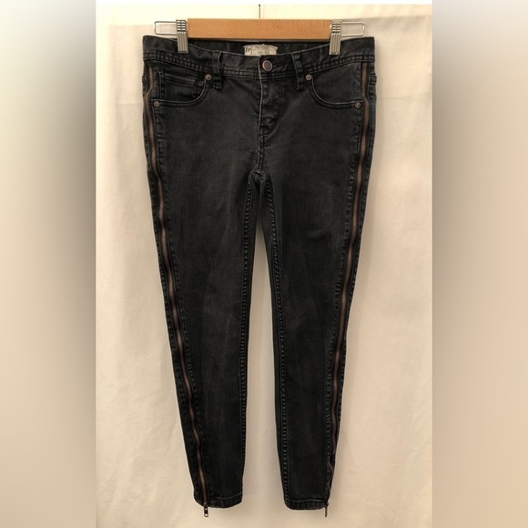 Free People Levon Size Zipper Black Skinny Jeans Womens Size 27 - Picture 1 of 12